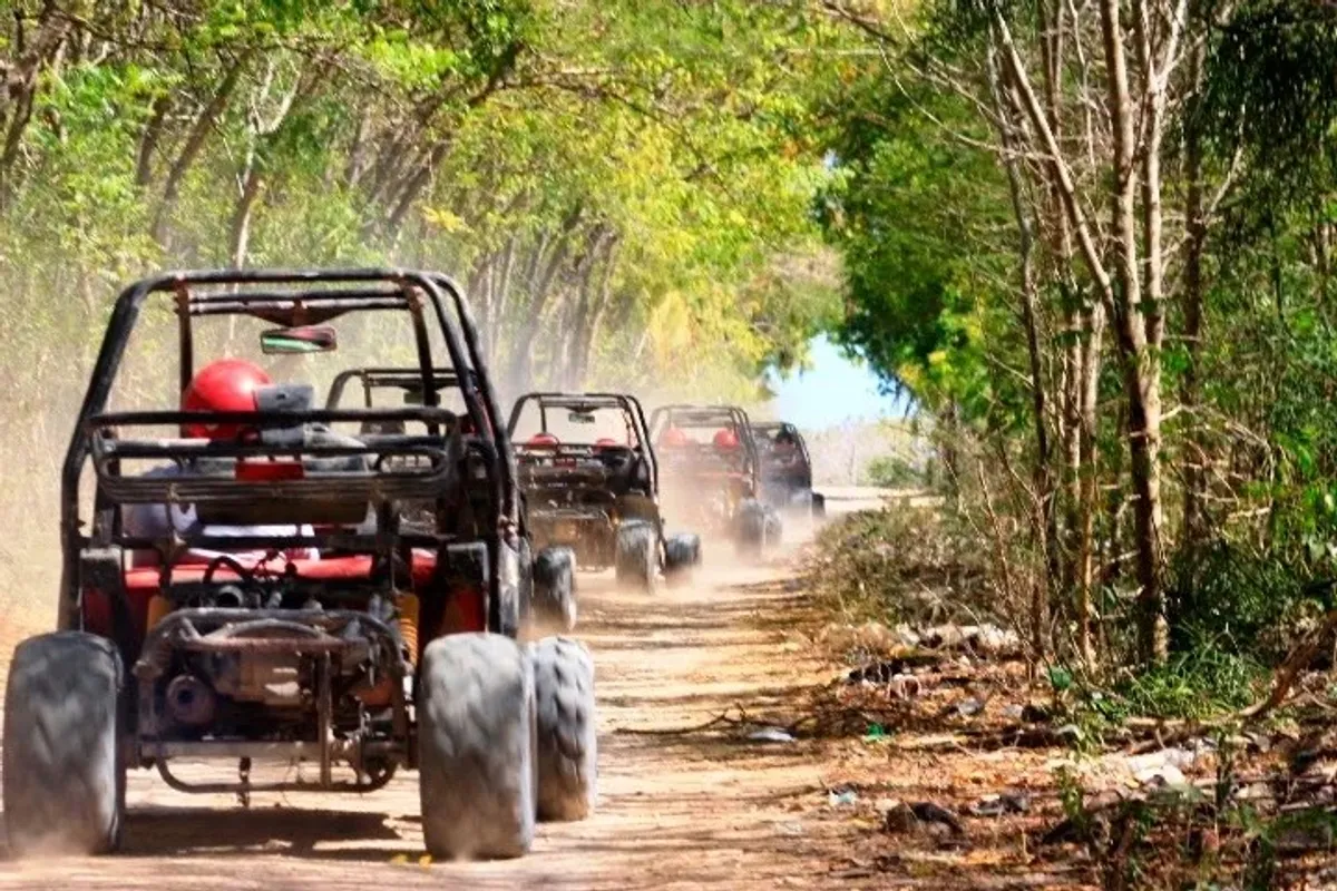 ATV y buggies en Samaná con Playa Rincón