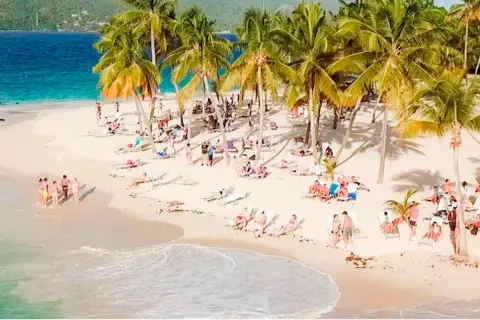 Cayo Levantado from Santo Domingo