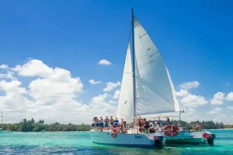 Isla Catalina desde Santo Domingo