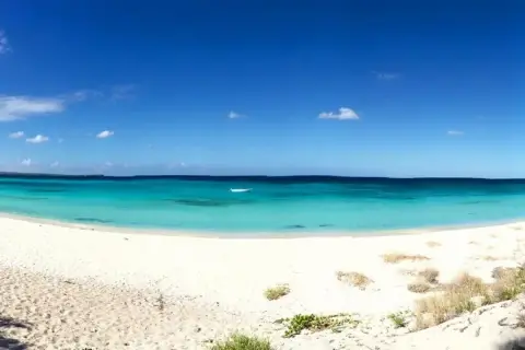 Bahía de las Águilas from Santo Domingo