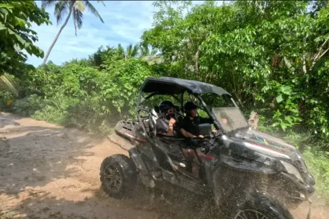 ATV y buggies en Samaná con Playa Rincón