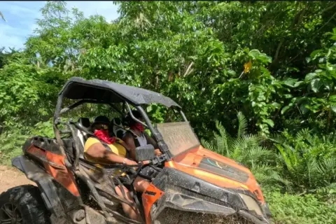 ATV y buggies en Samaná con Playa Rincón