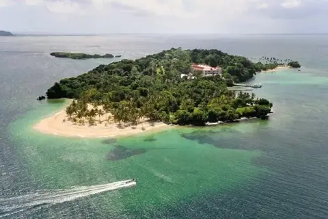 Parque Nacional Los Haitises desde Samaná