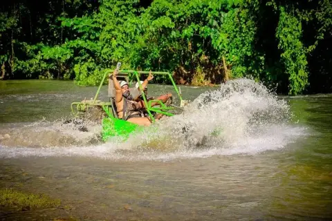 Buggy extremo en Macao desde Punta Cana
