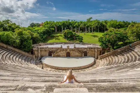 Altos de Chavón desde La Romana y Bayahibe