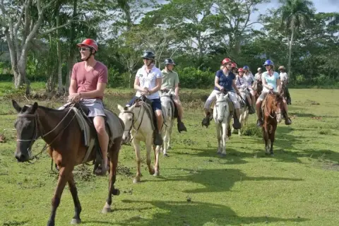 Paseo a caballo en Samaná desde Las Terrenas