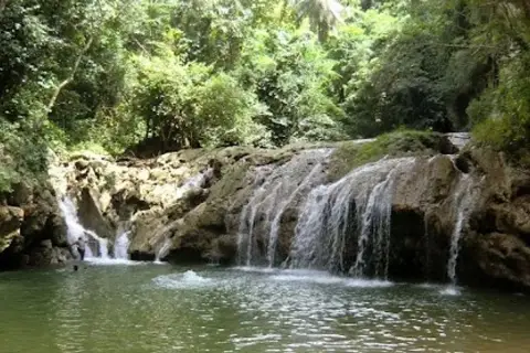 Cascada Lulú y playa El Valle desde Santo Domingo