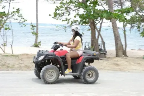 ATV extremo por la playa desde Puerto Plata