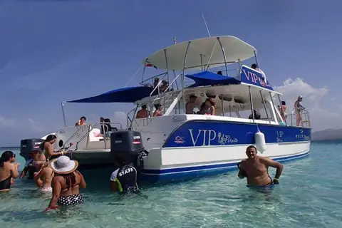 Cayo Arena VIP en catamarán desde Puerto Plata