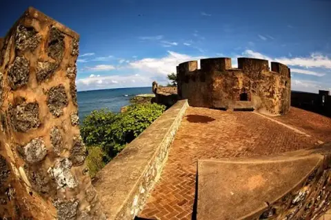 Parque marino de Puerto Plata desde Santo Domingo