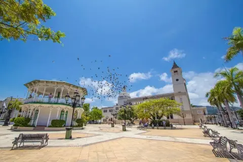 Parque marino de Puerto Plata desde Santo Domingo